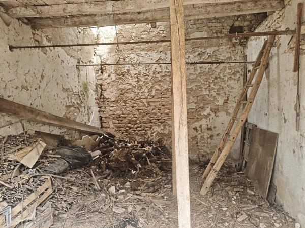 Maison de ville 174 m² à rénover à Richelieu