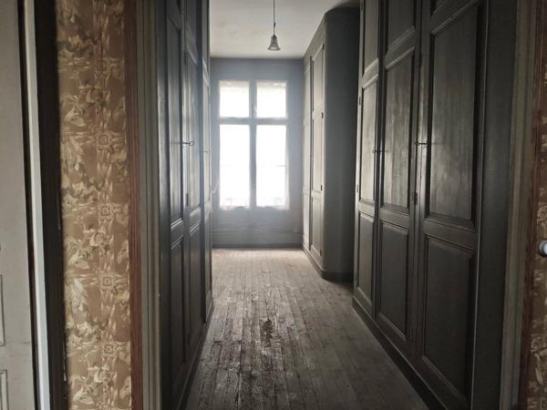 Maison de ville 174 m² à rénover à Richelieu