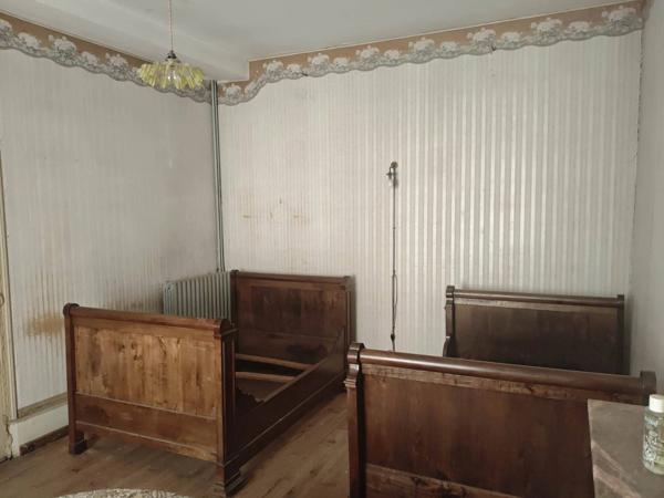 Maison de ville 174 m² à rénover à Richelieu