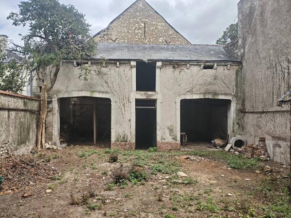 Maison de ville 174 m² à rénover à Richelieu
