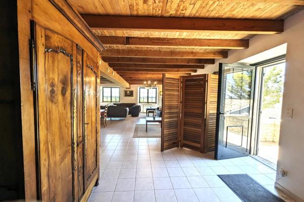 Superbe maison en pierre avec piscine à vendre à Montaigu-de-Quercy