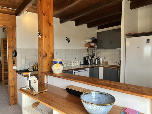 Superbe maison en pierre avec piscine à vendre à Montaigu-de-Quercy