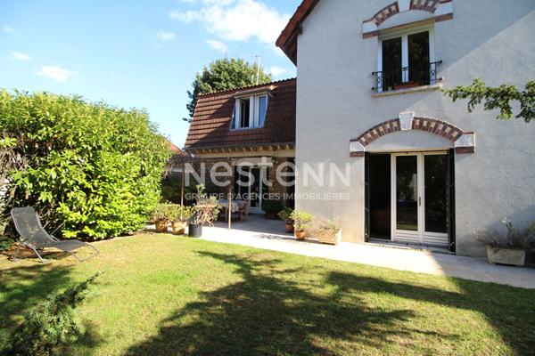 Maison familiale 5 chambres sur beau terrain a Villebon Sur Yvette , RER LOZERE