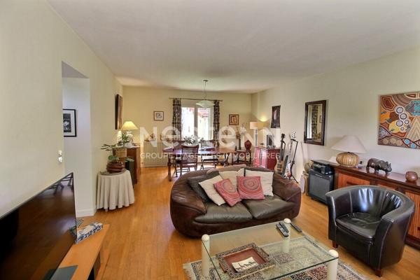 Maison familiale 5 chambres sur beau terrain a Villebon Sur Yvette , RER LOZERE