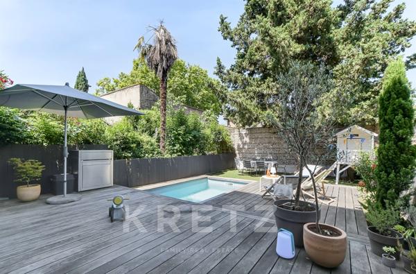 Busca, Toulouse, Maison de ville de 220 m² avec jardin, piscine et garage