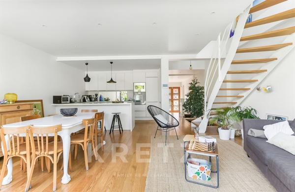 Busca, Toulouse, Maison de ville de 220 m² avec jardin, piscine et garage