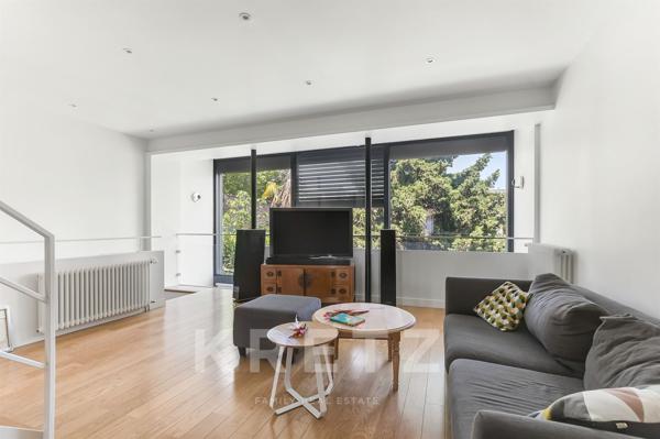 Busca, Toulouse, Maison de ville de 220 m² avec jardin, piscine et garage