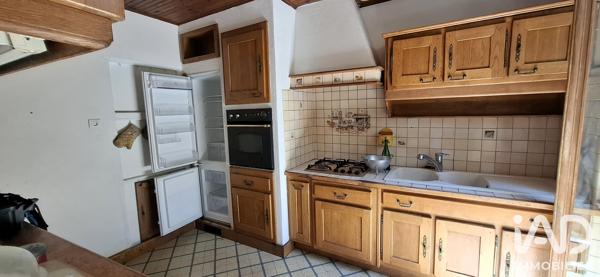 Maison à vendre 6 pièces 145 m² Villeneuve-sur-Yonne