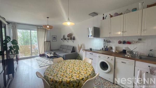 QUIBERON - Appartement rénové avec 2 chambres, extérieur, cave et stationnement proche de la mer