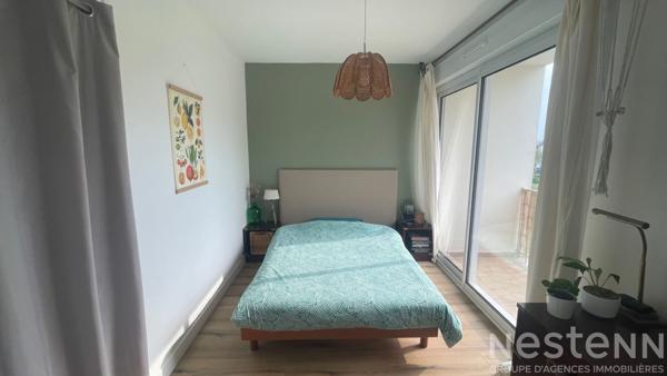 QUIBERON - Appartement rénové avec 2 chambres, extérieur, cave et stationnement proche de la mer