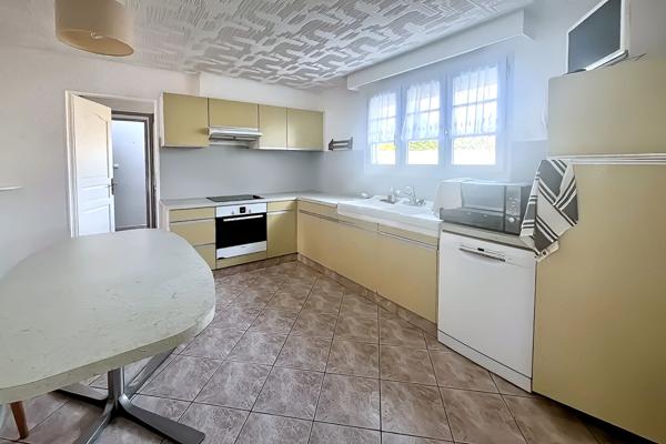 Maison 4/5 pièces 105m2 de plain-pied sur 360 m2, La rochelle 17000