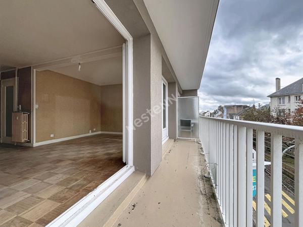 Nantes Procé-Monselet / Appartement 3 pièce(s) 70 m2 / A RENOVER / balcons / parking / cave/ DPE en C