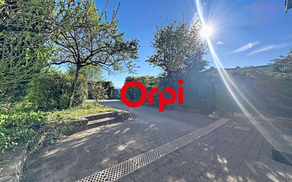 Maison à vendre    5 pièces •  Millery