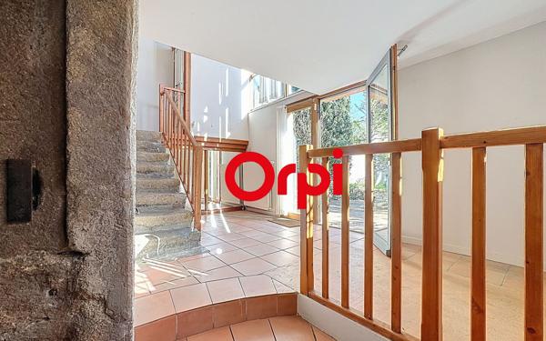 Maison à vendre    5 pièces •  Millery