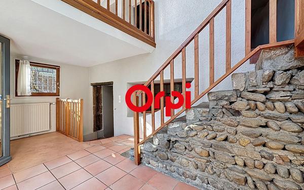 Maison à vendre    5 pièces •  Millery