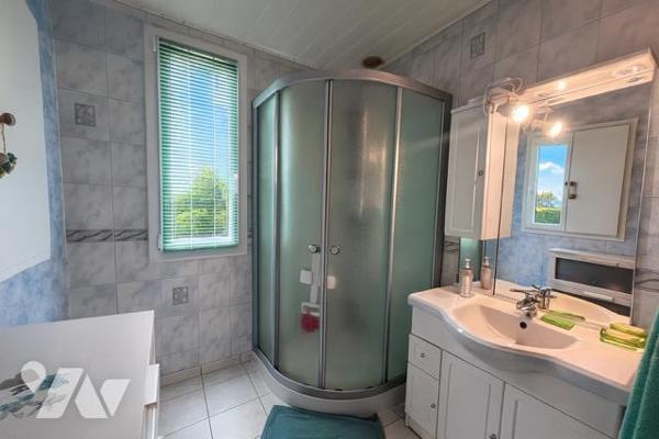 LA TRINITÉ-PLOUZANÉ - Maison 4 chambres - terrain 340m²