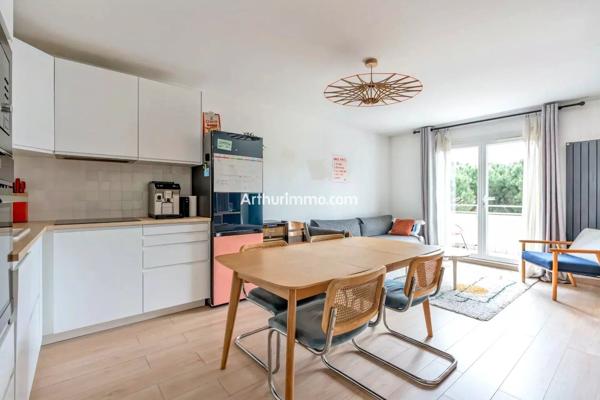 Vente                                                      Appartement
                        
                     4 pièces                      79 m2                     à Sucy-en-Brie
