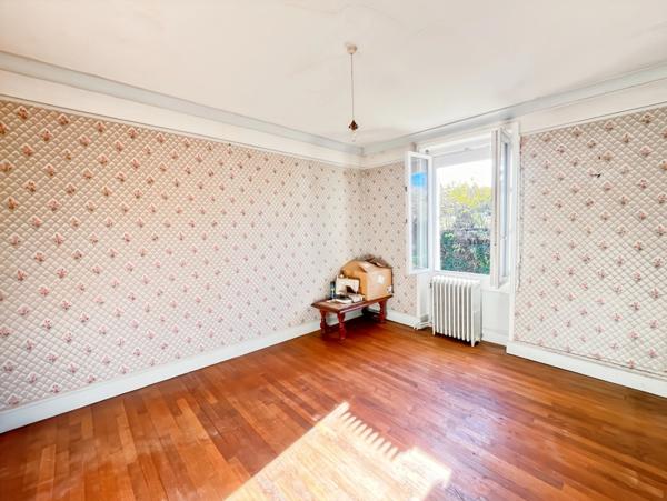 Maison à vendre 4 pièces SAINT BONNET DE JOUX (71) + dépendance - Terrain 3300 m²