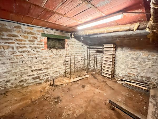 Maison à vendre 4 pièces SAINT BONNET DE JOUX (71) + dépendance - Terrain 3300 m²