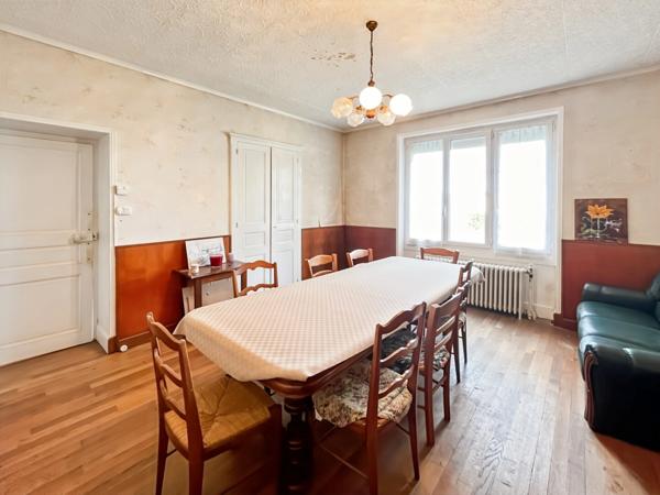 Maison à vendre 4 pièces SAINT BONNET DE JOUX (71) + dépendance - Terrain 3300 m²