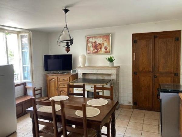 Bien de caractère dans un quartier très apprécié de Châtillon sur seine  !