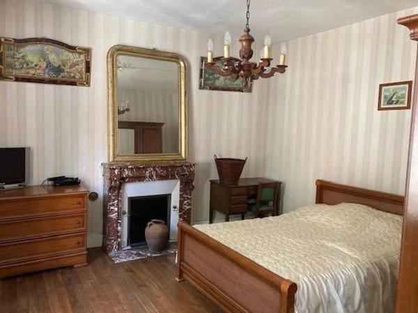 Bien de caractère dans un quartier très apprécié de Châtillon sur seine  !