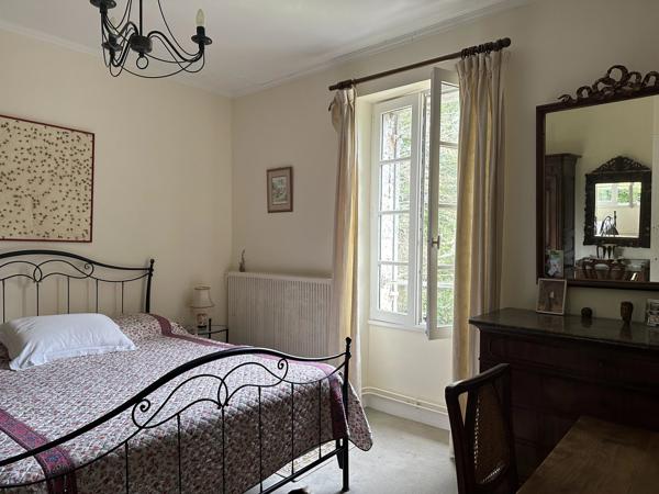 Charmante maison de village de 4 chambres avec grange et joli jardin à quelques pas de toutes les commodités