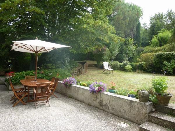 Charmante maison de village de 4 chambres avec grange et joli jardin à quelques pas de toutes les commodités
