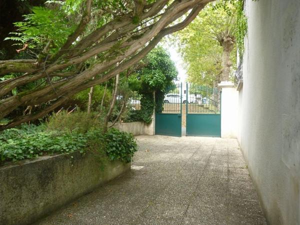 Charmante maison de village de 4 chambres avec grange et joli jardin à quelques pas de toutes les commodités
