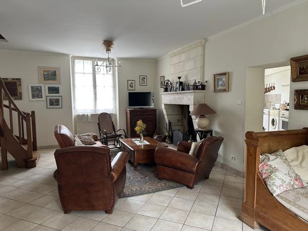 Charmante maison de village de 4 chambres avec grange et joli jardin à quelques pas de toutes les commodités