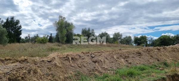 Roquebrune-sur-Argens (83520) Terrain constructible 721m² Roquebrune sur Argens