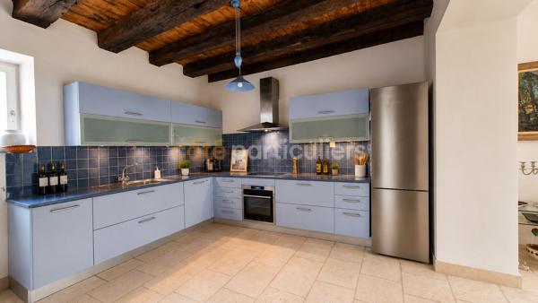 Vente
                Maison265 m² - 7 Pièces -
                    PUYMIROL (47270)