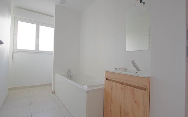 Maison à vendre    4 pièces •  Nesle