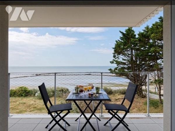 LA GUERINIERE, FACE A LA MER