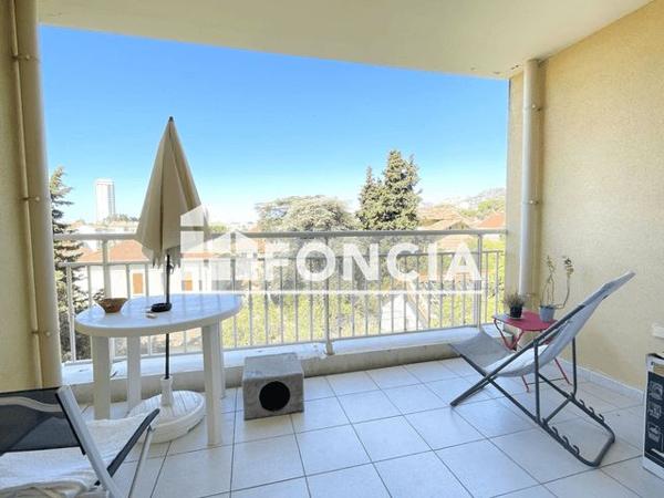 Location Appartement 2 pièces 48 m² - 16 RUE REGIMBAUD Toulon 83100