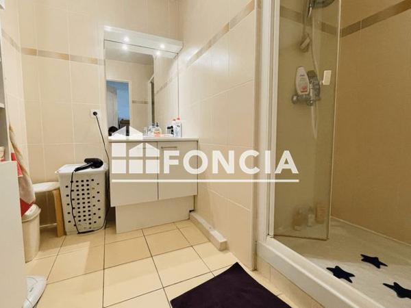 Location Appartement 2 pièces 48 m² - 16 RUE REGIMBAUD Toulon 83100