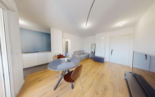 Appartement à vendre    2 pièces •  Villenave-d'Ornon