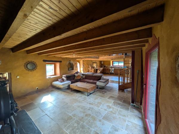 SAINT TUGDUAL GRANDE LONGERE RENOVEE DE 5 PIECES 154m² PARCELLE DE 1390M².