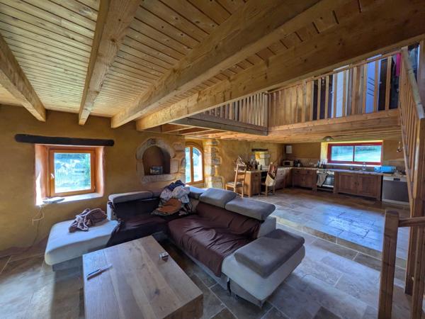 SAINT TUGDUAL GRANDE LONGERE RENOVEE DE 5 PIECES 154m² PARCELLE DE 1390M².