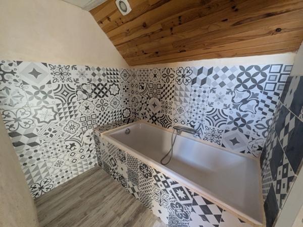 SAINT TUGDUAL GRANDE LONGERE RENOVEE DE 5 PIECES 154m² PARCELLE DE 1390M².