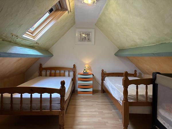 Maison rénovée avec gîte séparé de 3 chambres et piscine !!