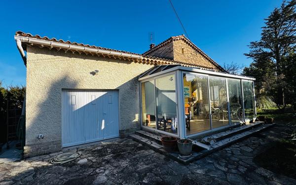 Maison à vendre    4 pièces •  Mazan