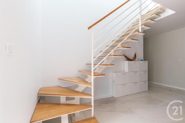 Maison à vendre  8 pièces - 204,01 m2 LA VARENNE ST HILAIRE - 94