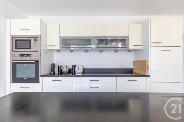 Maison à vendre  8 pièces - 204,01 m2 LA VARENNE ST HILAIRE - 94