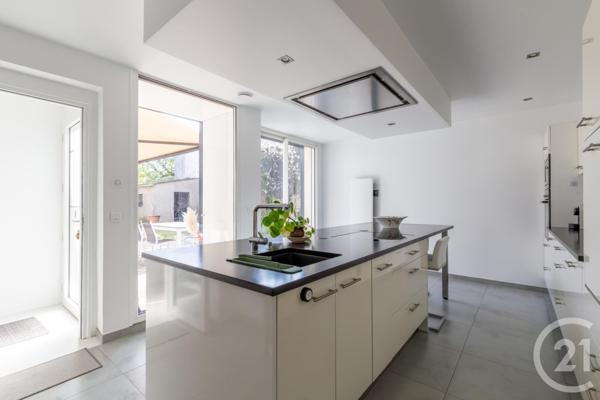 Maison à vendre  8 pièces - 204,01 m2 LA VARENNE ST HILAIRE - 94