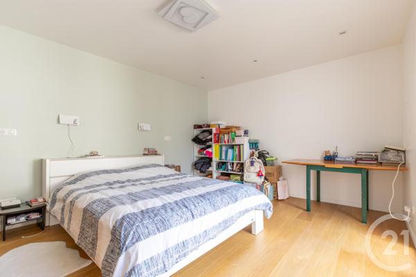 Maison à vendre  8 pièces - 204,01 m2 LA VARENNE ST HILAIRE - 94