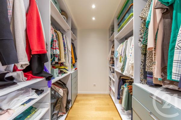 Maison à vendre  8 pièces - 204,01 m2 LA VARENNE ST HILAIRE - 94