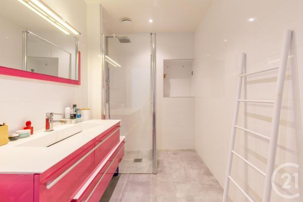 Maison à vendre  8 pièces - 204,01 m2 LA VARENNE ST HILAIRE - 94