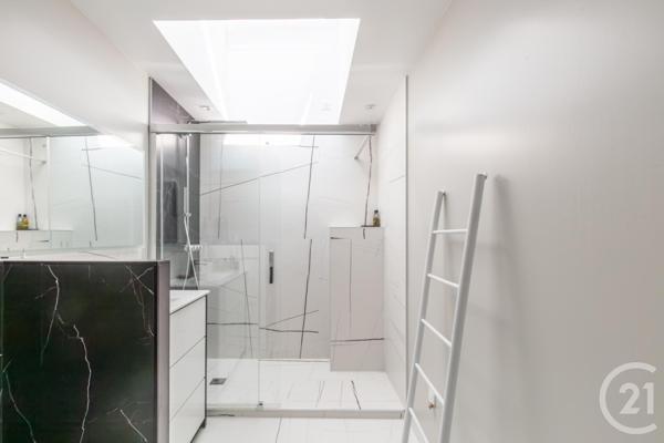 Maison à vendre  8 pièces - 204,01 m2 LA VARENNE ST HILAIRE - 94