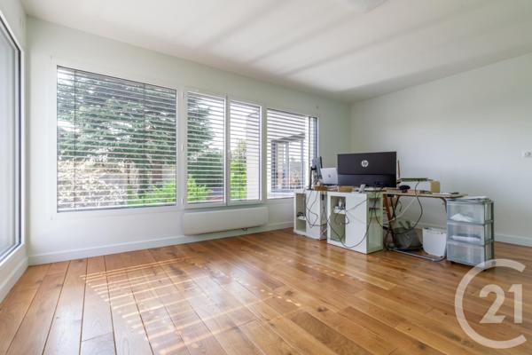 Maison à vendre  8 pièces - 204,01 m2 LA VARENNE ST HILAIRE - 94